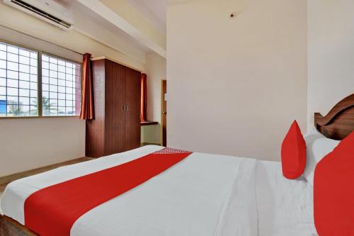 Hotel O K N Residency