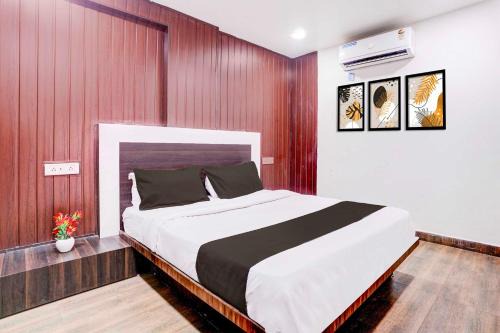 Hotel O Lokhandwala Andheri West