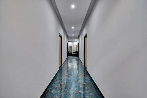 Hotel O Royal Paradise
