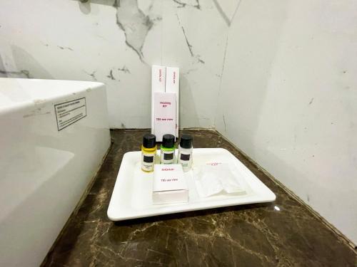 HOTEL OM VILLA INN ! VARANASi होटल ओम विला హోటల్ ఓం విల్లా -A premium luxury hotel - ! fully Air-Conditioned hotel with Parking availability, near Kashi Vishwanath Temple, and Ganga ghat