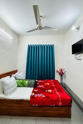 Hotel Panthapath Near Square Hospital