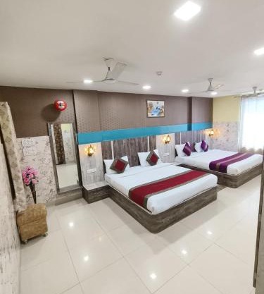 Hotel R S RESIDENCY