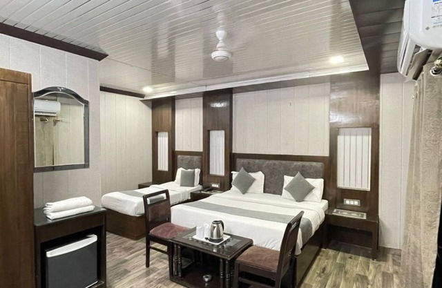 HOTEL RADIANCE