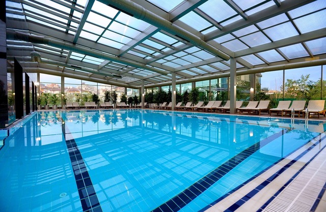 Hotel & Resort Luxury Suites