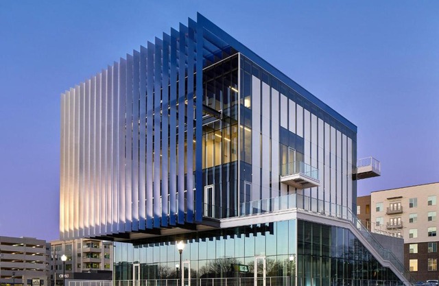 Hotel Revel