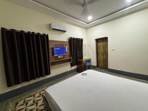 Hotel Rocking Yash Stays