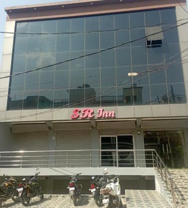Hotel S R INN
