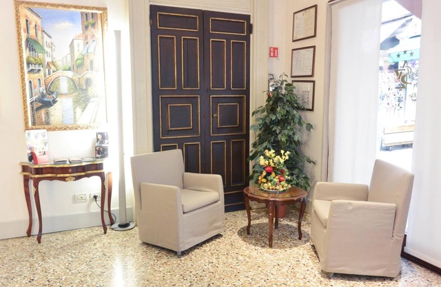 Hotel San Zulian