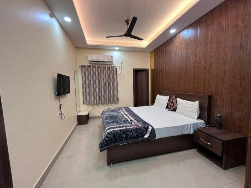 Hotel Shiv Kashi