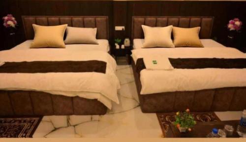 HOTEL SHRI RAGHAV JI INN guest house near Mandir Beniganj Road Ayodhya Dham