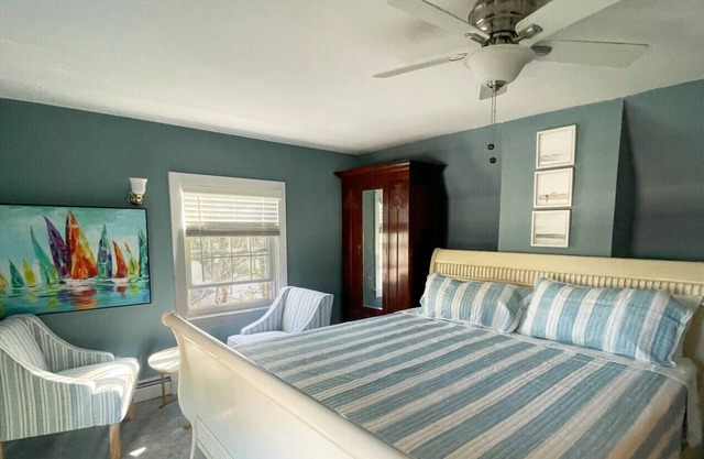 Hotel style room 300' from beach