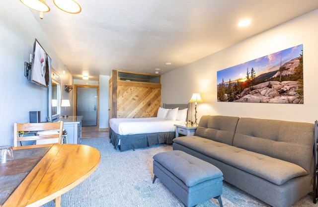 Hotel Style Room in The Timber Creek Lodge by RedAwning