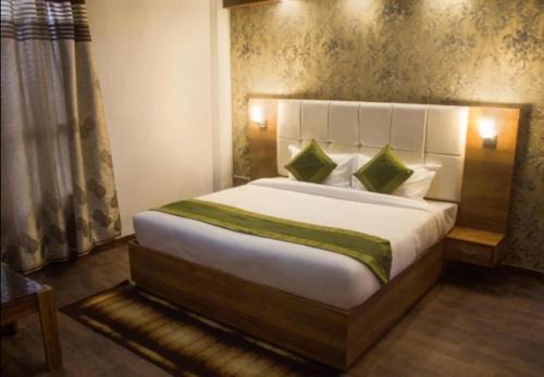 Hotel The Golden Paradise