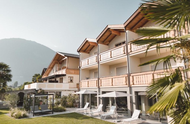 Hotel Tiefenbrunn Gardensuites & Breakfast