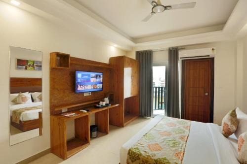 Hotel Triton Grand