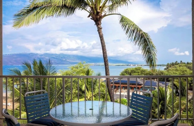 Hotel-zoned! Oceanview Penthouse - Menehune Shores 601