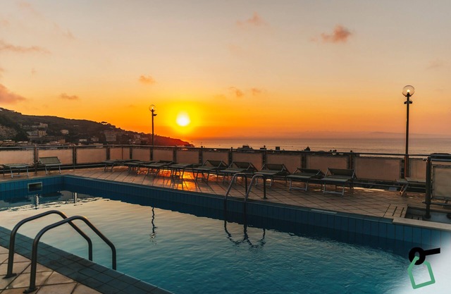 HOTIDAY Room Collection - Sorrento