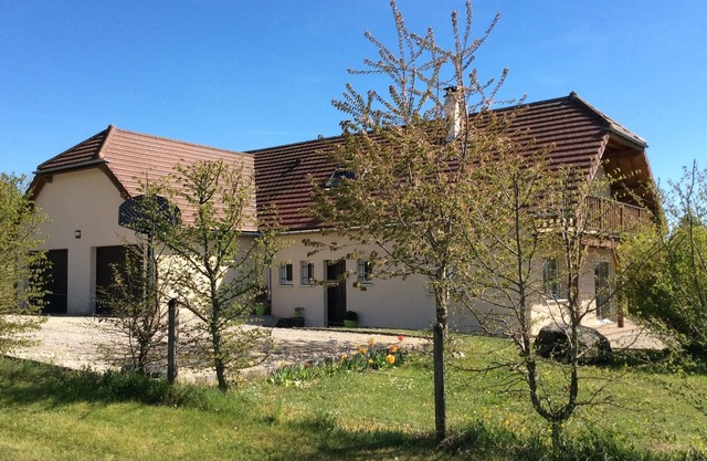 House 190m² 8 people. Terrace, lake view, garage, 2500m² of land