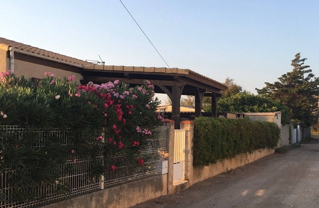 House 300m from the beach