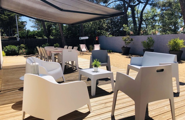 House 6 persons, 3 bedrooms, south facing garden, 300m from the ocean, from the beach