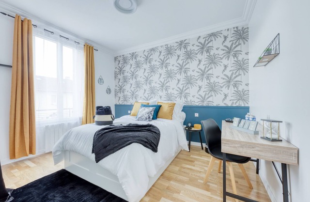 House 8 persons - Subway + train station/Private parking lot/Wifi/CDG airport/