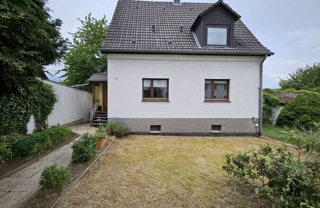 House-Basic-Private Bathroom-Garden view-Einfamilienhaus bis 10Per