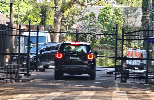 House in Cidade Jardim, closed street with gatehouse, near Shopping Cidade Jardim