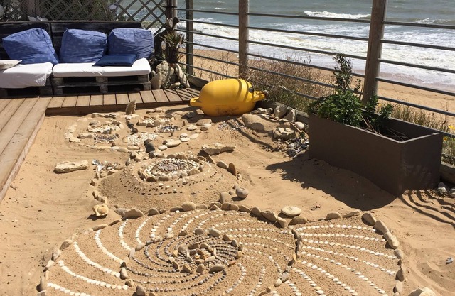 house facing the sea with PRIVATE SPA AND immediate and private ACCESS TO THE BEACH
