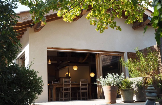 House for 8, air-conditioned, garden and pool 10km from Aix en Provence