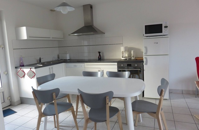 House for those who love the sea and shore fishing, ideally placed (150m ~