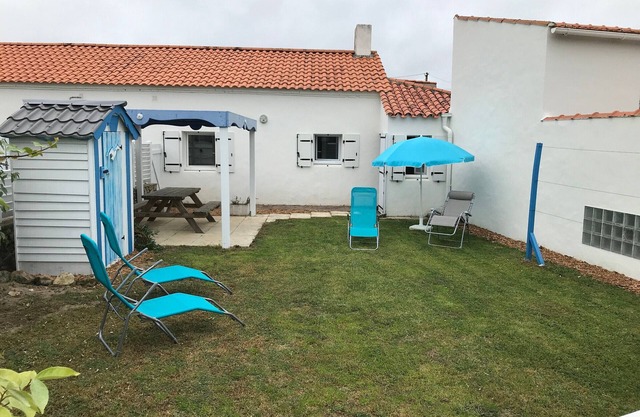 House near dunes, 5 min from beach, Barbâtre