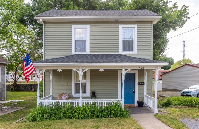 House on cul-de-sac