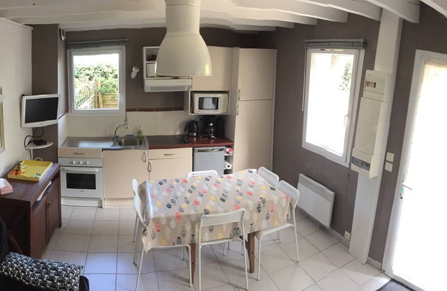 House-Premium-Ensuite with Bath-Park view-T2
