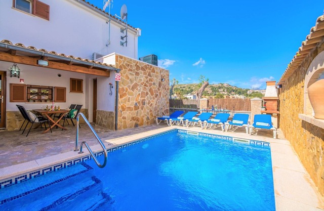 House Puerto Pollensa Villa Pintor pool near beach