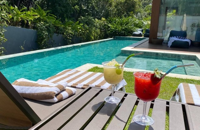 House with beautiful pool and private cook!