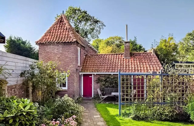 House with character in Amsterdamse School architecture