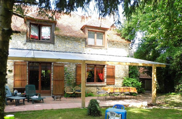 House with garden.House with character