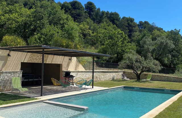 House With Garden and Private Pool