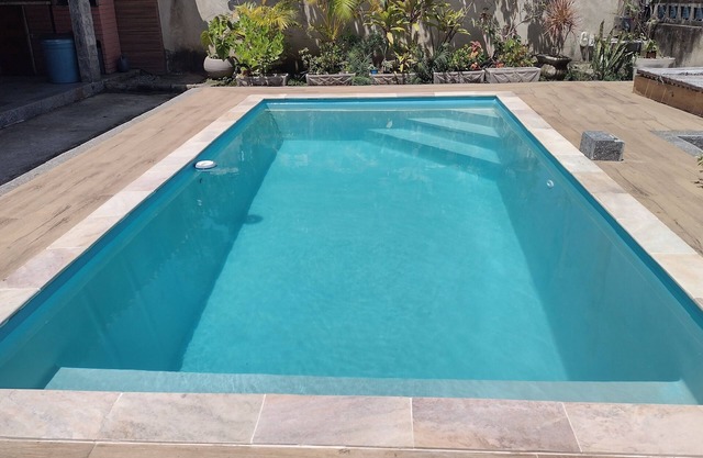 House with pool 6 minutes walk from Jaconé beach