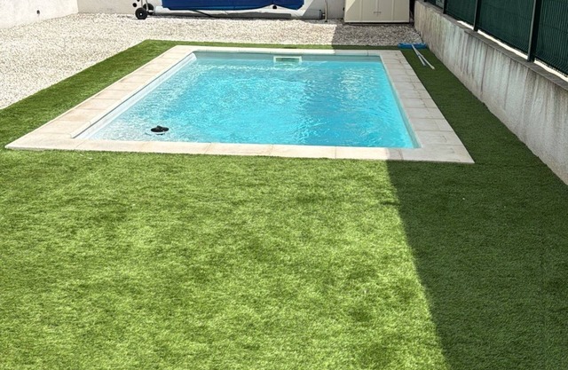 House with swimming pool in Provence near la sainte victoire