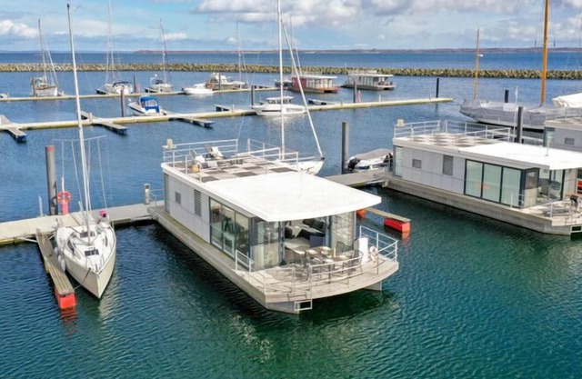 Houseboat in Boltenhagen