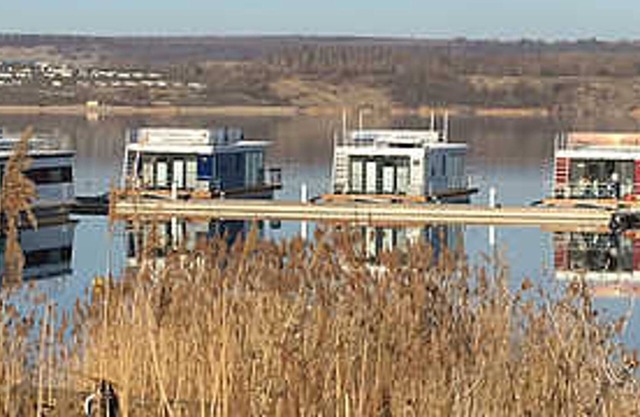 Houseboat Olivia - houseboat