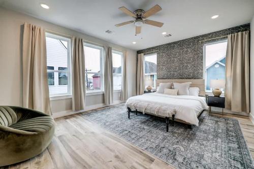 Houston Heights Luxury Home Stunning 4BR