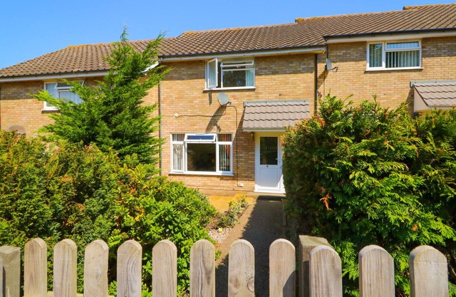 HOWARDS HILL WEST, family friendly, with a garden in Cromer