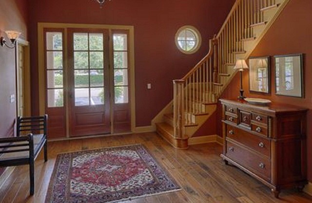Huge Beautiful Golf Cottage! Sleeps 8!