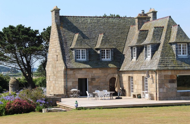huge breton stone manor mansion with sea view by the lighthouse