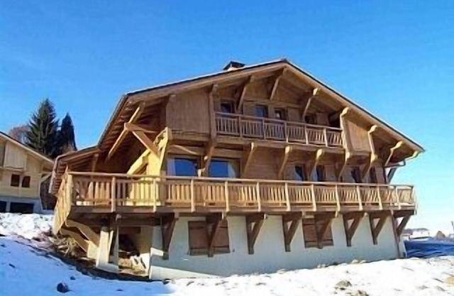 Huge Chalet in Combloux, view of Mt Blanc, in a superb summer holiday area