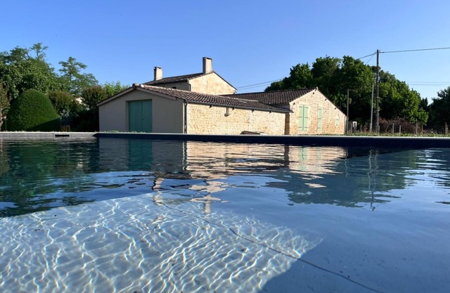 Huge family villa of 180 m² with a private pool 10x5m.