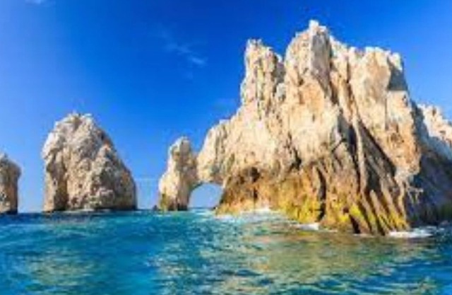 Huge Presidential Suite