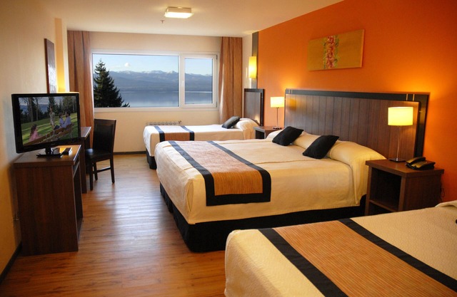 Huinid Pioneros Hotel